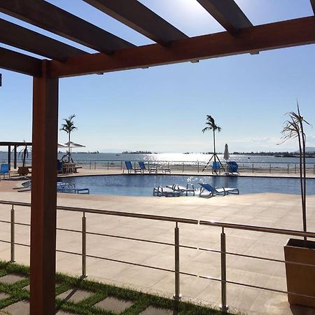 Flat com praia privativa e lazer total em Arraial Arraial do Cabo Exterior foto