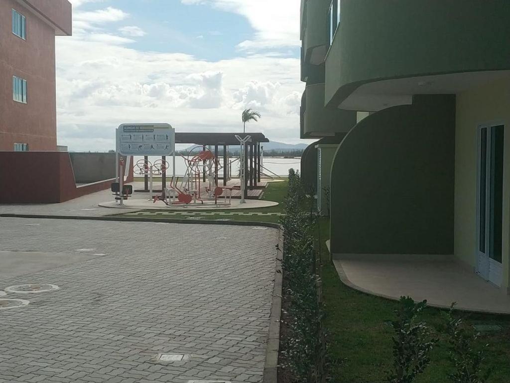 Flat com praia privativa e lazer total em Arraial Arraial do Cabo Exterior foto