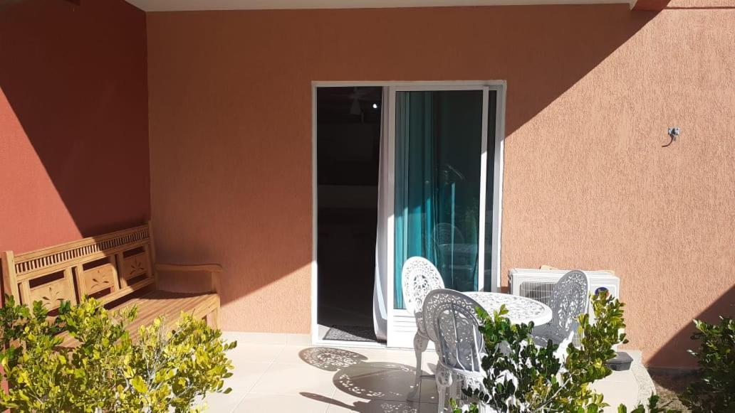 Flat com praia privativa e lazer total em Arraial Arraial do Cabo Exterior foto